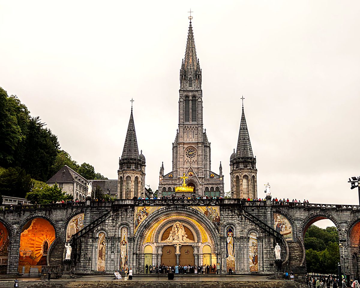 Santuario de Lourdes, gran destino mariano de peregrinación